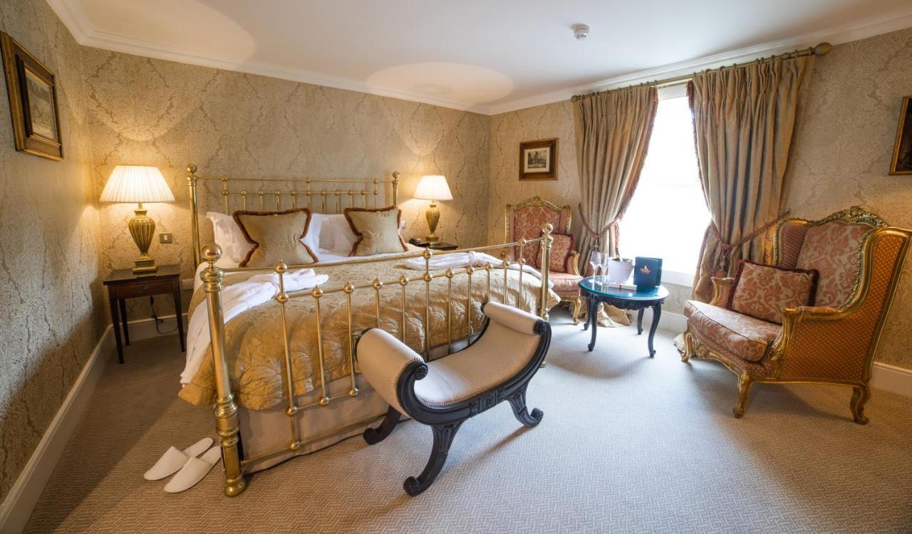 Finnstown Castle Hotel Lucan Ngoại thất bức ảnh