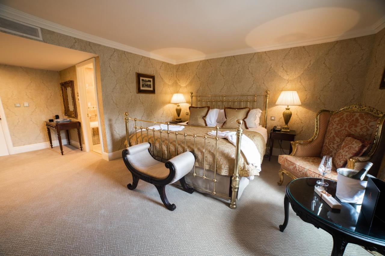 Finnstown Castle Hotel Lucan Ngoại thất bức ảnh