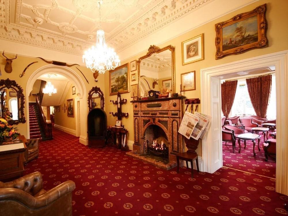 Finnstown Castle Hotel Lucan Ngoại thất bức ảnh