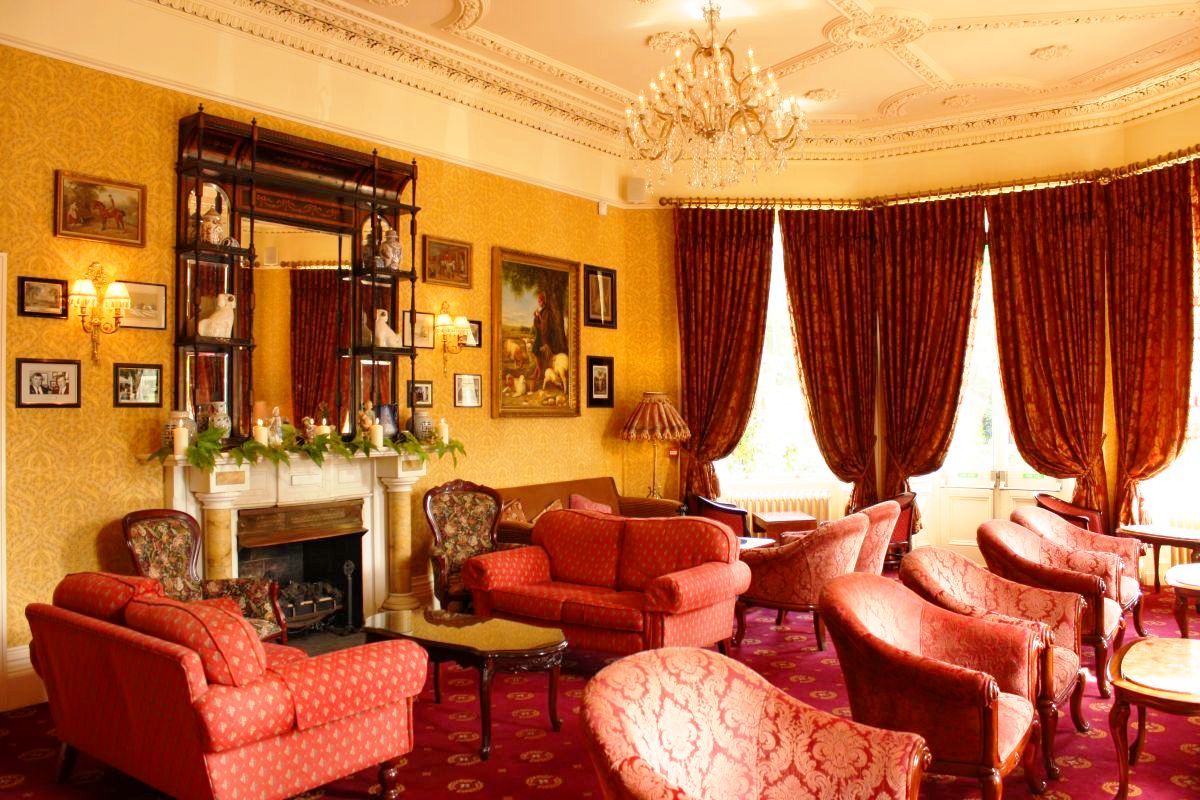 Finnstown Castle Hotel Lucan Ngoại thất bức ảnh
